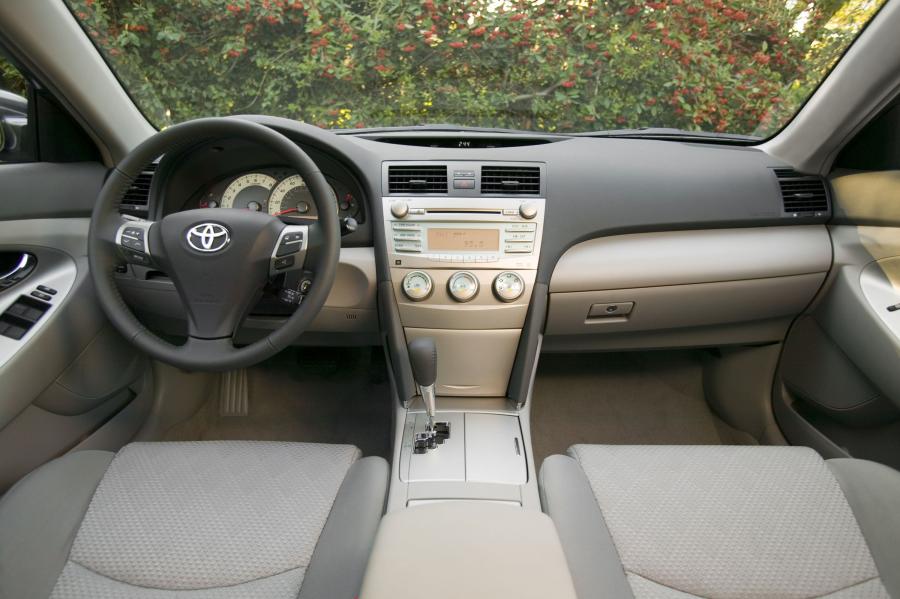  Toyota Camry 2007 года  (фото 14 из 73)